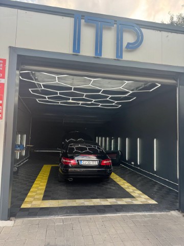 Quattro Staţie ITP Floreşti